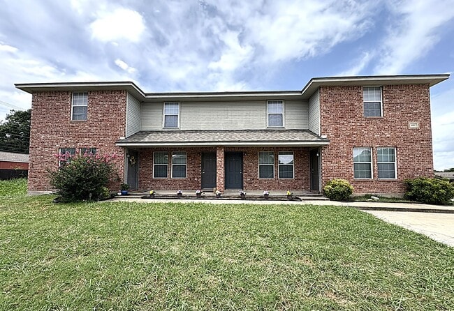 Photo - 416 Creek St