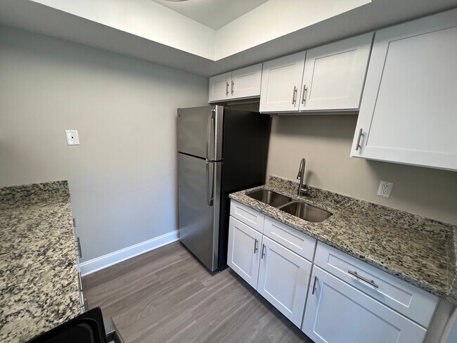 1 Bed/1 Bath - Unit 5