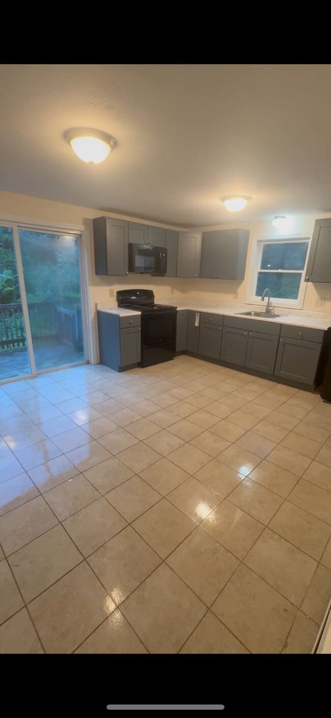 Welcome Home to Hudson Ridge!