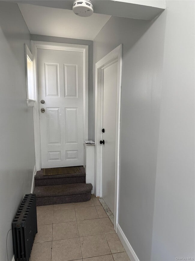 Photo - 111-33 208th St