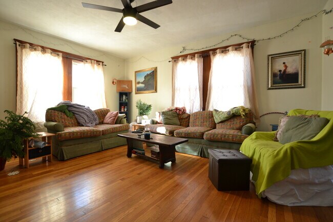 9 Oliva Rd Unit 2