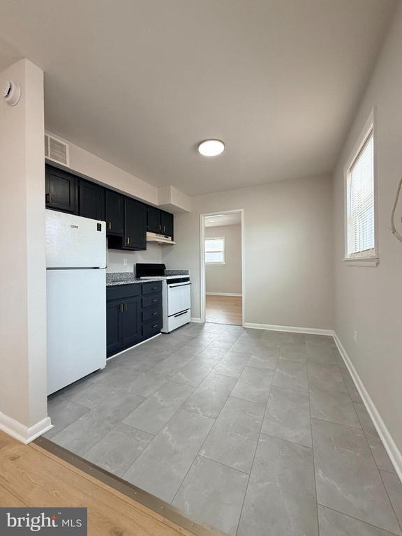 Photo - 718 Rhawn St Unidad 45