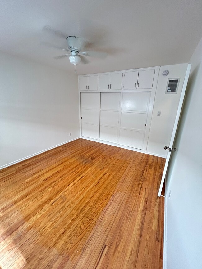 Photo - 8903 Alden Dr