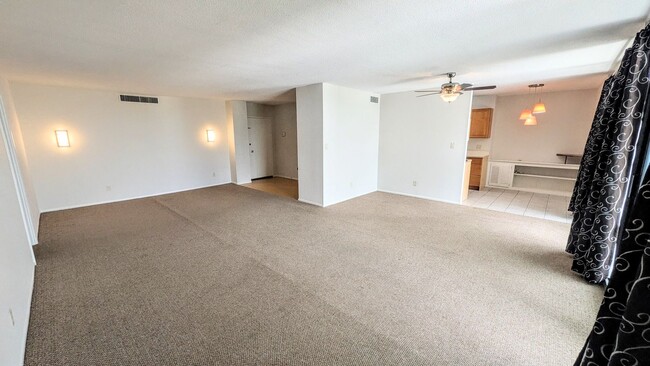 Photo - Annual UNfurnished Siesta Key Gulf front 2/2 condo with water views!