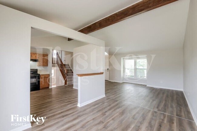 Photo - 2416 Waterford Dr