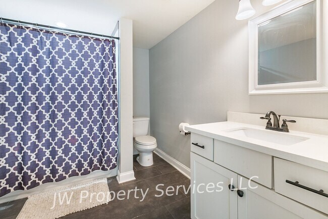 Photo - Stunning 3BR/3BA Home Near Downtown – Furnished or Unfurnished Options Available