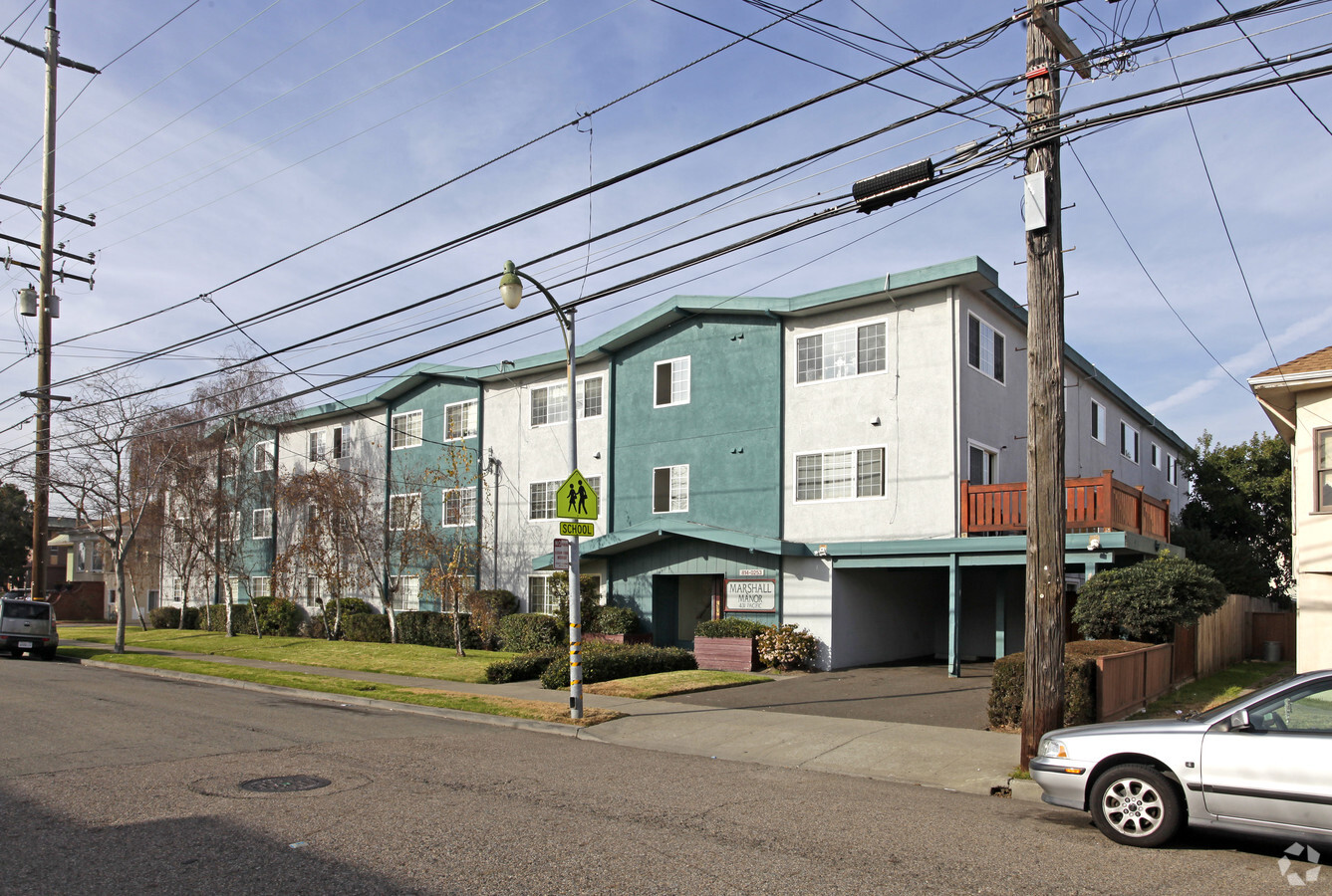 Photo - Marshall Manor Apartments
