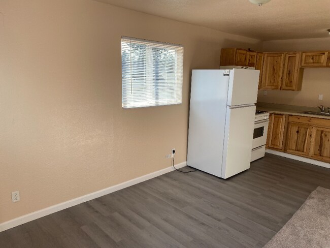 Photo - 905 W Charlotte Ave