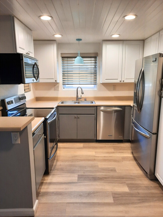 Photo - 220 Woodland Pky Unidad 250