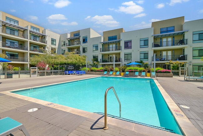 Building Photo - Revere Campbell