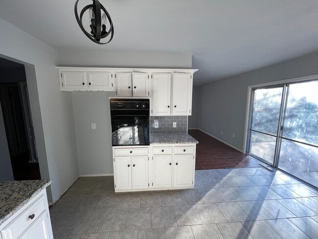 Photo - Beautiful home for lease near Hefner & Penn