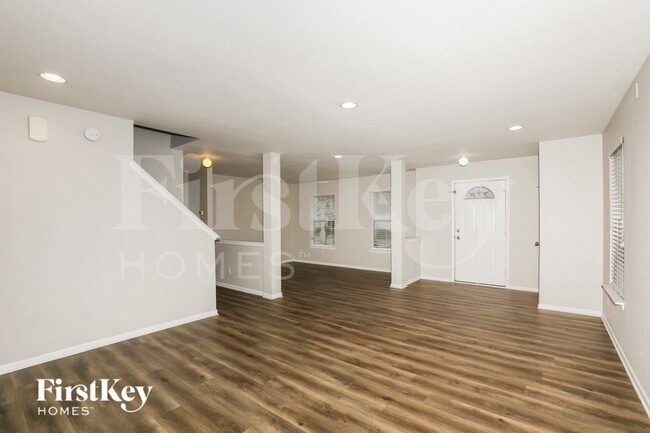 Photo - 15490 Gallow Ln