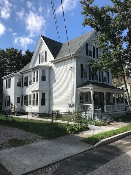 Building Photo - 8 Lincoln Ave Rental