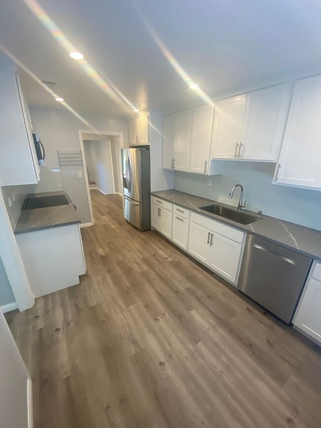 Building Photo - Advent - Low Deposit Three Bedroom House