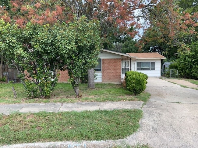 Building Photo - 1411 Camilla Rd Rental