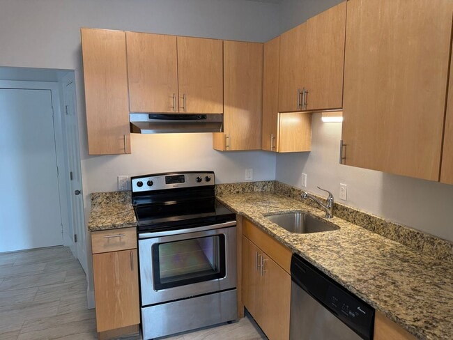 Building Photo - 105 Main St Unit 304