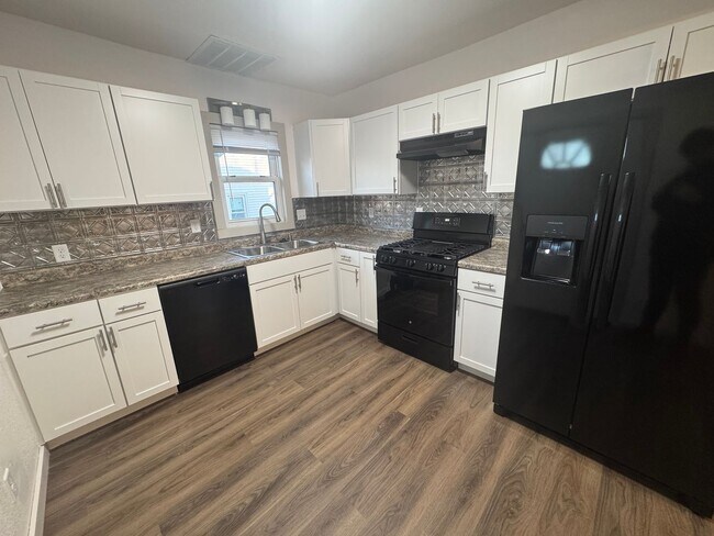 Photo - NEW LISTING: Remodeled 4 Bed 2 Bath