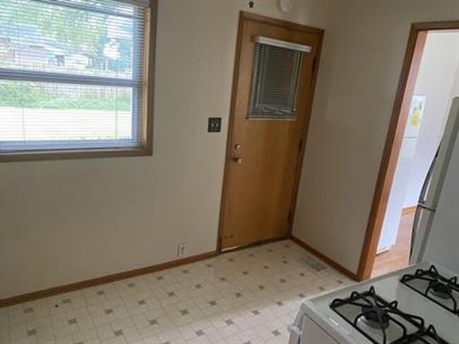 Photo - Charming 3 Bedroom, 2 Bath Home Near UAH!