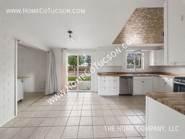 Photo - 310 2nd St