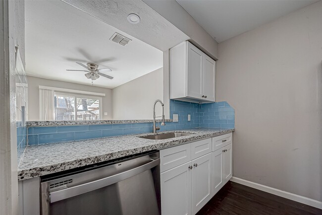 Photo - 7315 Housman