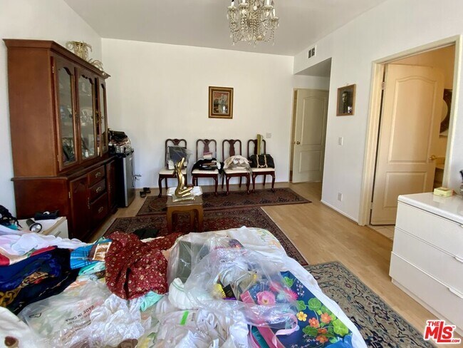 Photo - 1064 S Shenandoah St Condo Unit 301