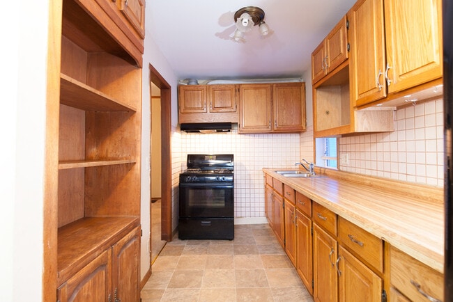 Photo - 1115 19th Ave NE