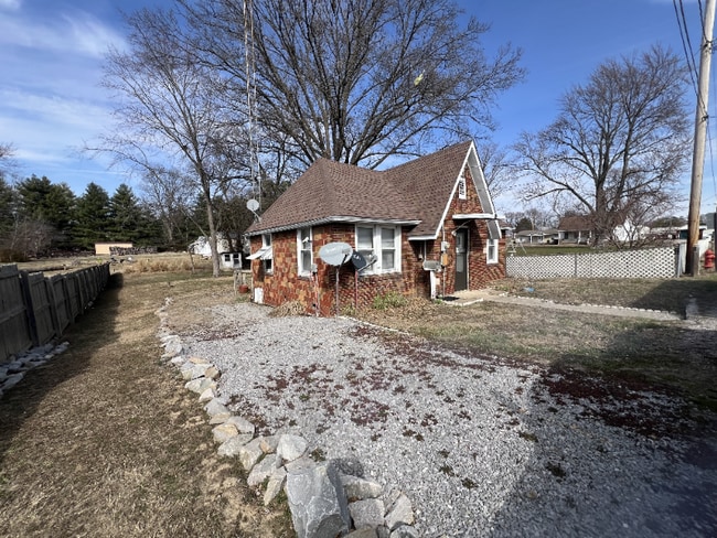 Photo - 30 Wilson Ave