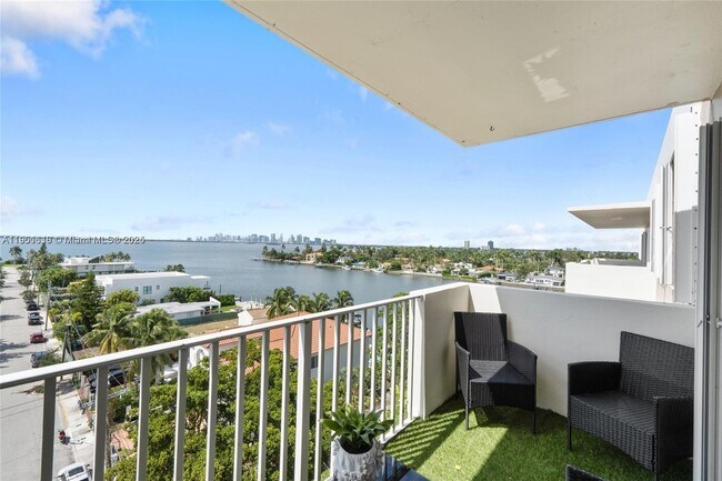 Photo - 1455 N Treasure Dr Unit PH=L