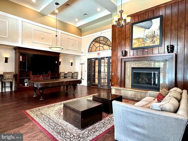 Photo - 2465 Army Navy Dr Unidad 1310