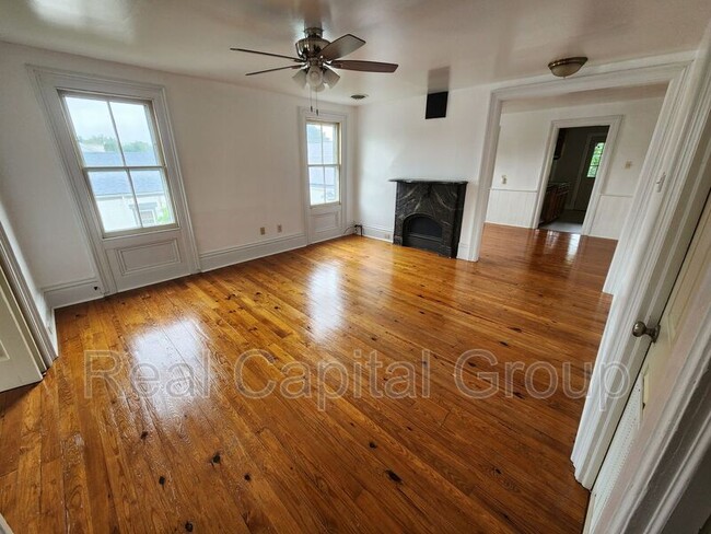 Photo - 511 6th Ave Unit Apt 2
