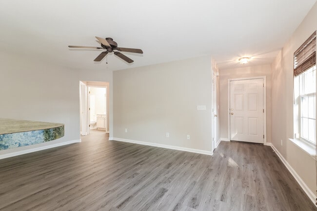 Photo - 3029 Hollybrooke Dr