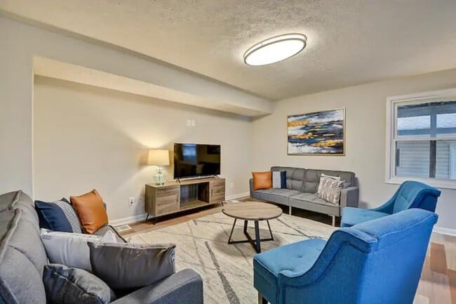 Photo - 2452 Carrollton Ave