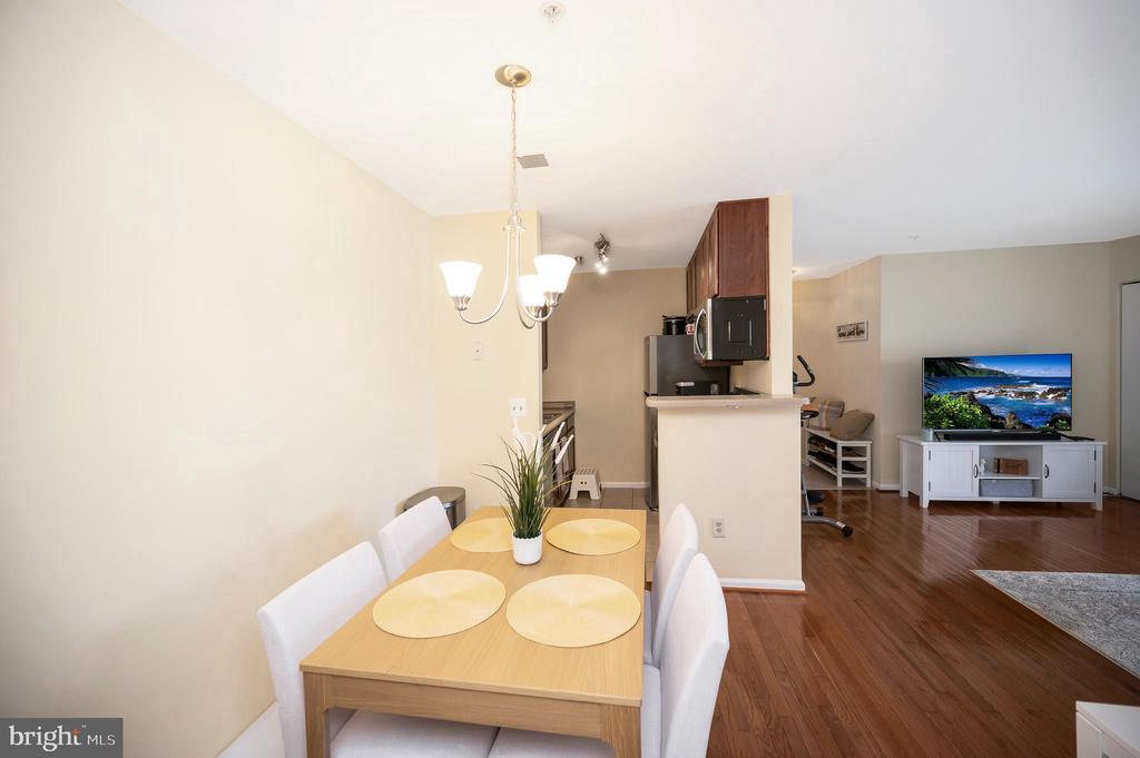 Photo - 43 White Pine Cir Unidad 303