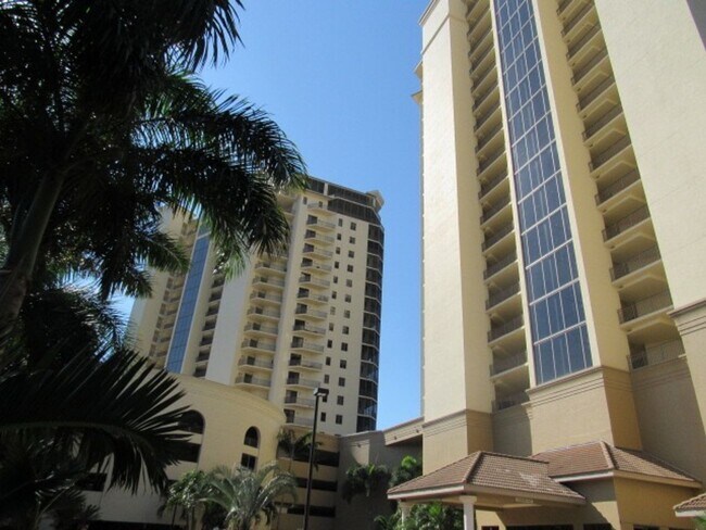 Building Photo - 14380 Riva Del Lago Dr