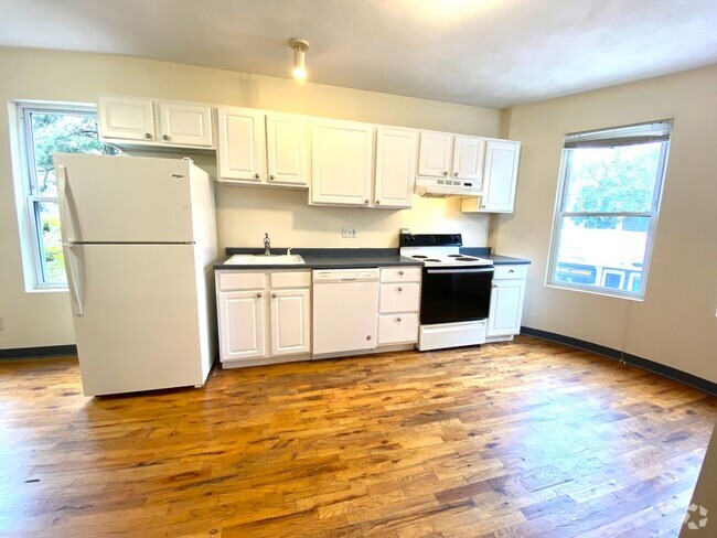 Building Photo - Huntington Ave. 2 Bed Rental