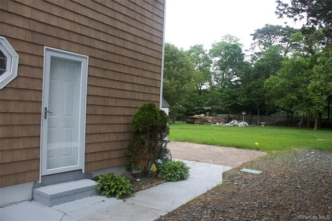 Photo - 1069 Callahan St