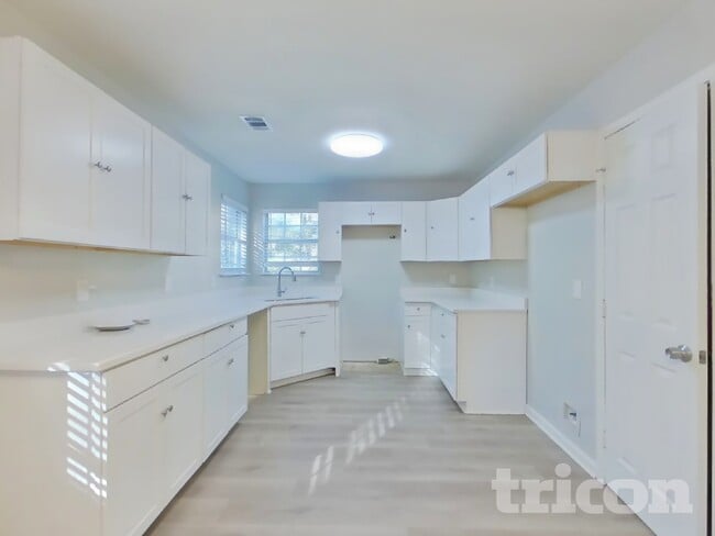 Photo - 40 Shenandoah Dr