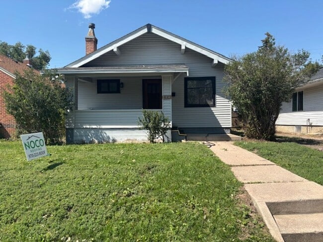Building Photo - 104 E Pershing Blvd Unit PM-249-1  A Rental