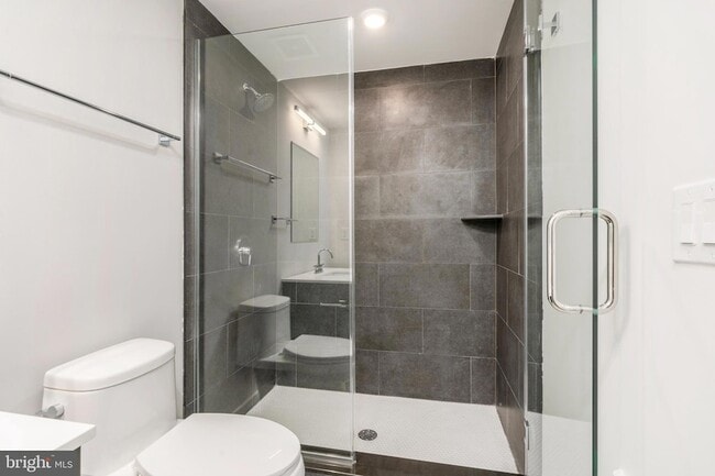 Photo - 3449 Scotts Ln Unidad B210