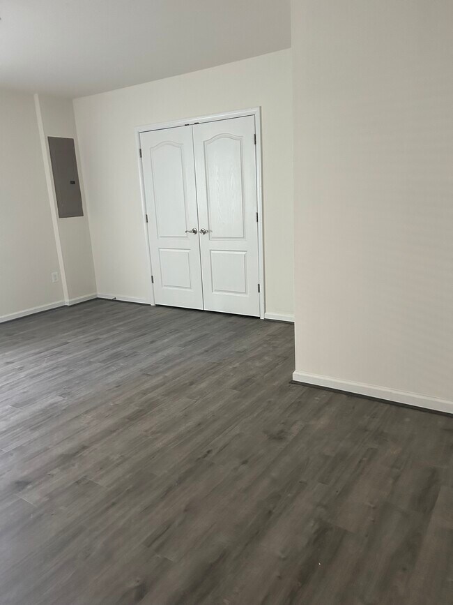 Photo - 41057 Maplehurst Dr