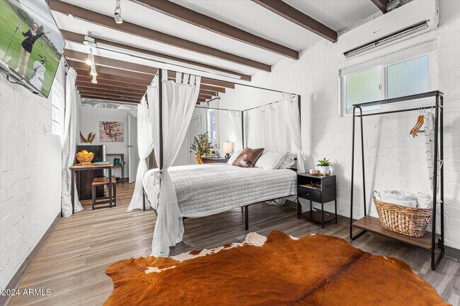 Photo - 9428 N 1st Ave