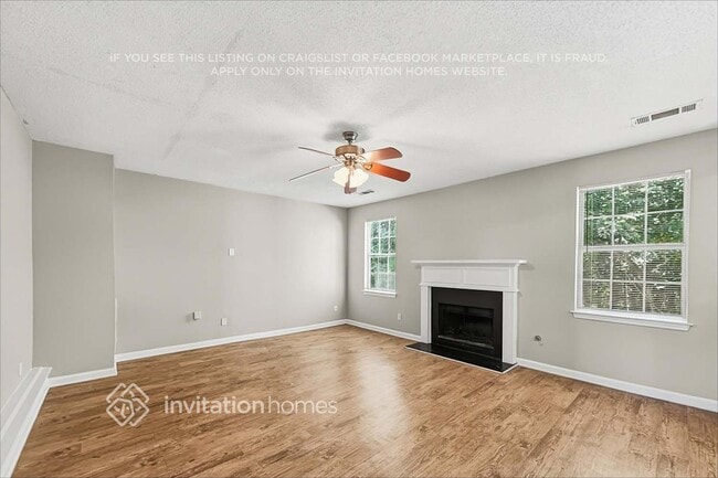 6864 Foxfire Pl