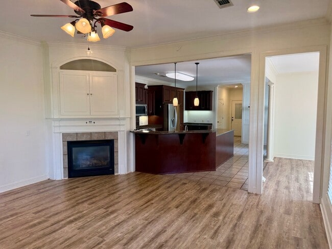 Photo - 364 Spring Hill Dr