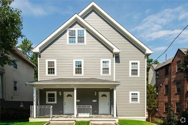 Building Photo - 5 Midland Pl Rental