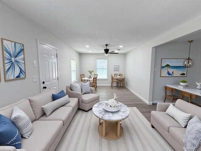 Photo - 2915 Creston Dr