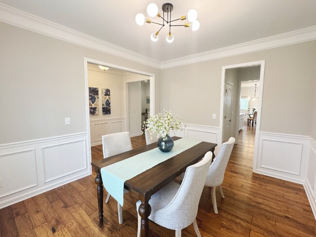 Photo - 2800 Lemnos Dr