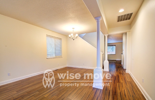Photo - 17901 NE 36th Way