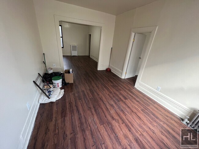 TELLER AVENUE - TELLER AVENUE Apartment Unit 21