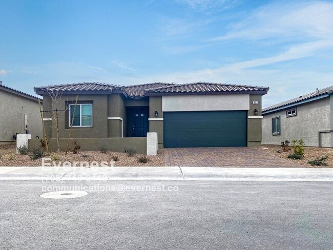 Photo - 497 Silver Smt Ave Casa