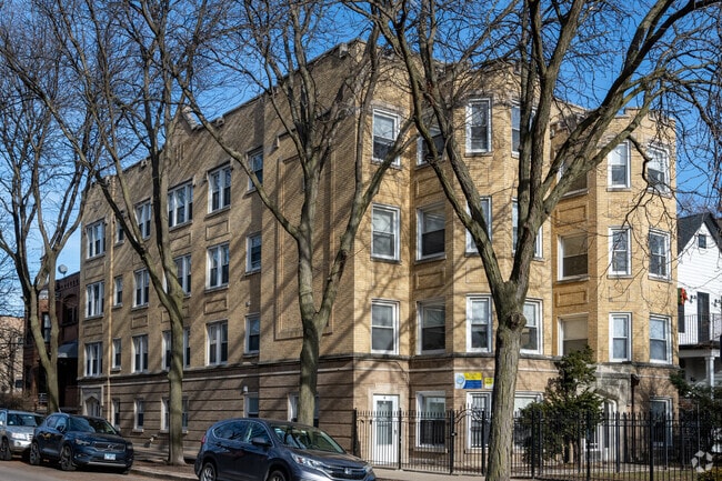 Building Photo - 2724 W Logan Blvd Unit GDN Rental